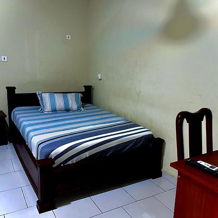 Jessie Hotel Adenta Bagian luar foto